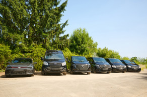 12 huhn-bestattungen