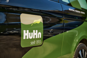 13 huhn-bestattungen